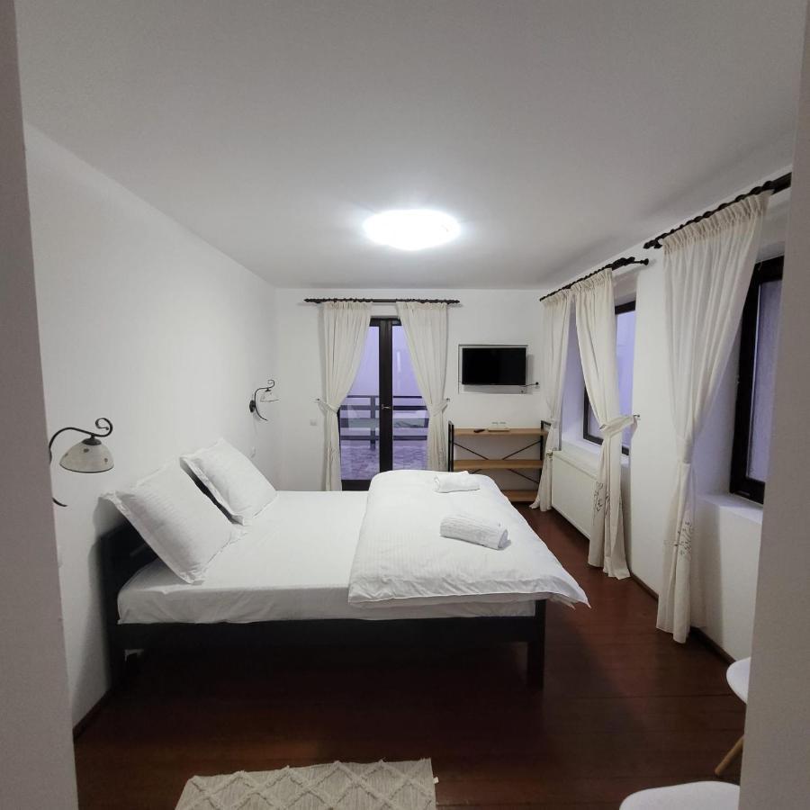 Hotel La Rocca Fundata Esterno foto