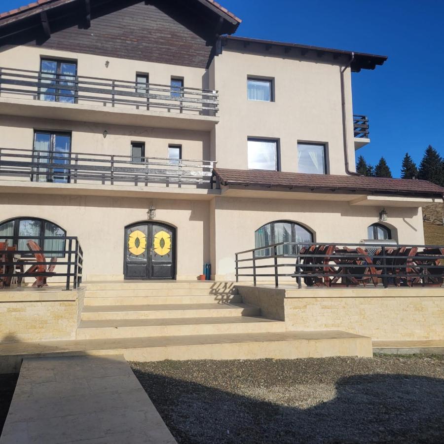 Hotel La Rocca Fundata Esterno foto